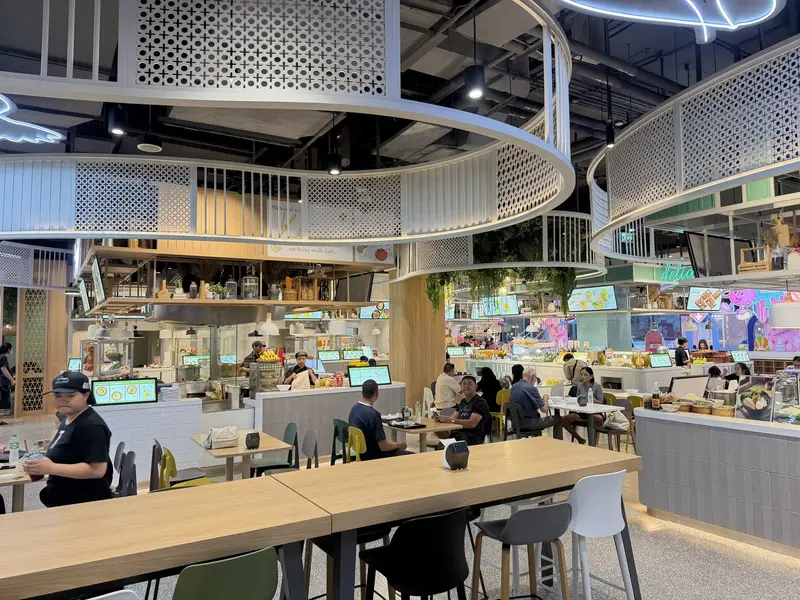 MAYA Lifestyle Shopping Center, photo 3