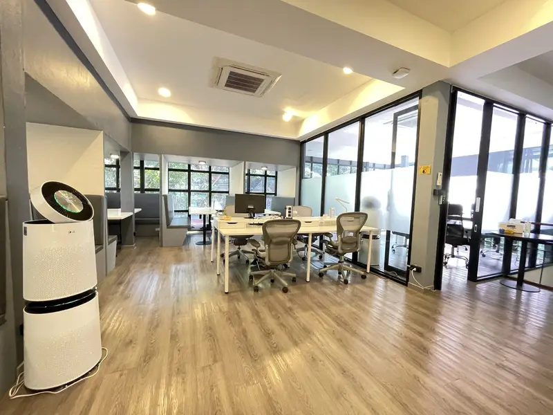 Yellow Coworking Space (Co-working), photo 4